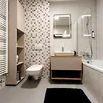 Skylark - Singapore Penthouse With Jacuzzi & Panoramic View Apartamento Braşov