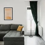 Skylark - Singapore Penthouse With Jacuzzi & Panoramic View