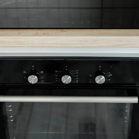 Skylark - Singapore Penthouse With Jacuzzi & Panoramic View Apartment Brasov