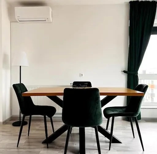 Skylark - Singapore Penthouse With Jacuzzi & Panoramic View 布拉索夫