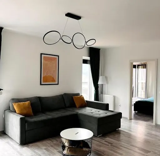 Skylark - Singapore Penthouse With Jacuzzi & Panoramic View * Брашов