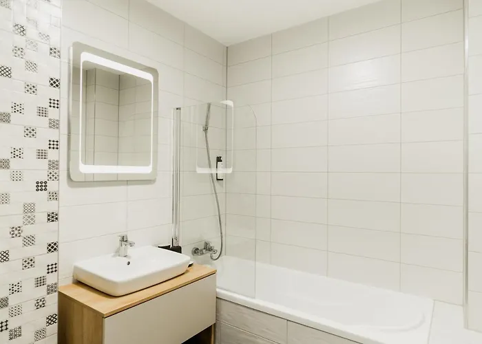 Skylark - Singapore Penthouse With Jacuzzi & Panoramic View 布拉索夫